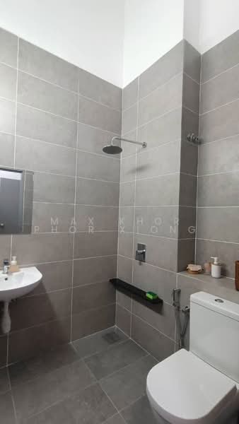 2-storey Terraced House for Rent in Setia Utama (Setia Alam) - Max Khor Phor xiong - Bathroom - PropertyGuru.com.my