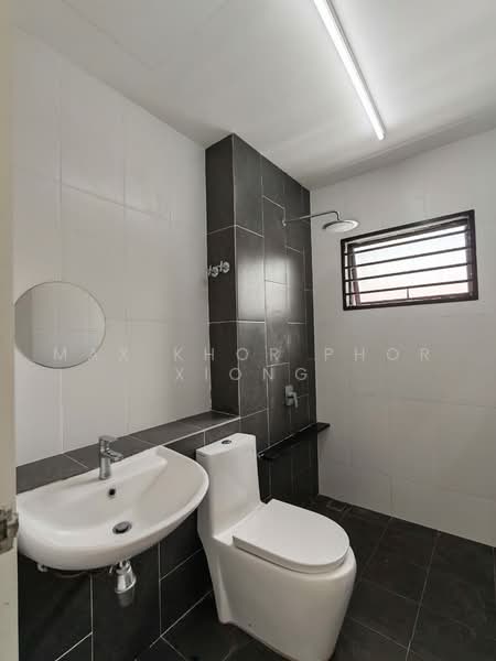 2-storey Terraced House for Rent in Setia Utama (Setia Alam) - Max Khor Phor xiong - Bathroom - PropertyGuru.com.my