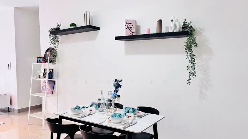 Kondominium untuk Disewa di LSH33 - Jaykay Ng - Dining Room - PropertyGuru.com.my