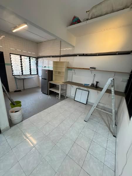 1-storey Terraced House for Rent in Taman Johor Jaya (Johor Bahru) - Gary Tu - Kitchen - PropertyGuru.com.my