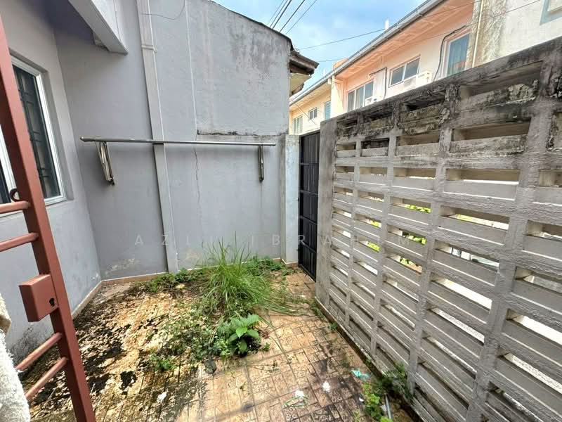 2-storey Terraced House for Sale in Seksyen 5 (Kota Damansara) - Azli Ibrahim - Exterior - PropertyGuru.com.my
