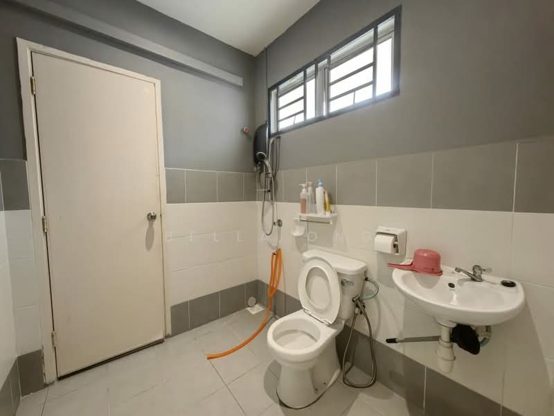 Rumah Teres 2-Tingkat untuk Disewa di Taman Sierra Perdana (Masai) - Bella Ong - Bathroom - PropertyGuru.com.my