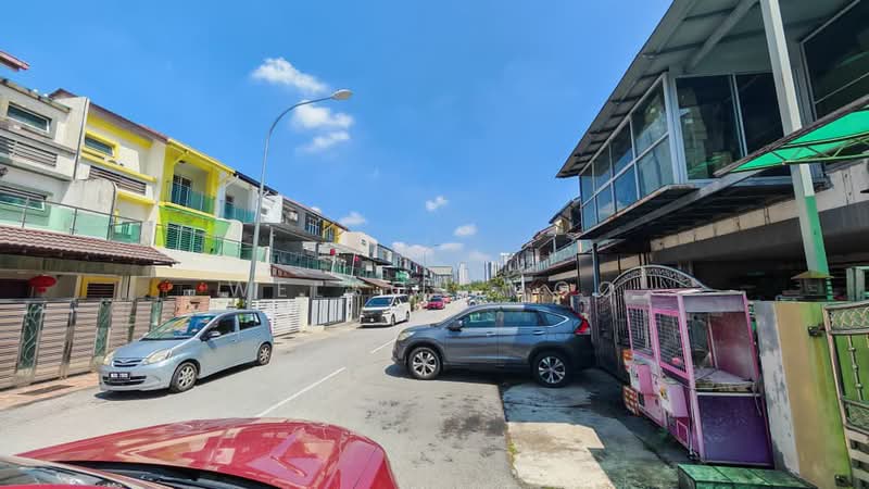 Rumah Teres 2.5-Tingkat untuk Dijual di Taman Fadason (Kepong) - Welson Moo - Exterior - PropertyGuru.com.my