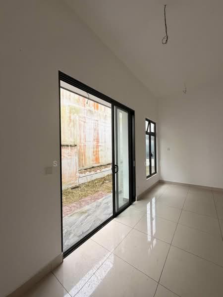 Cluster House for Sale in Austin Crest (Johor Bahru) - Suny Sior - Interior - PropertyGuru.com.my