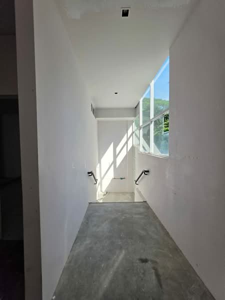 Shop / Office for Rent in Tanjung Bungah (Tanjung Bungah) - Lilly . - Interior - PropertyGuru.com.my