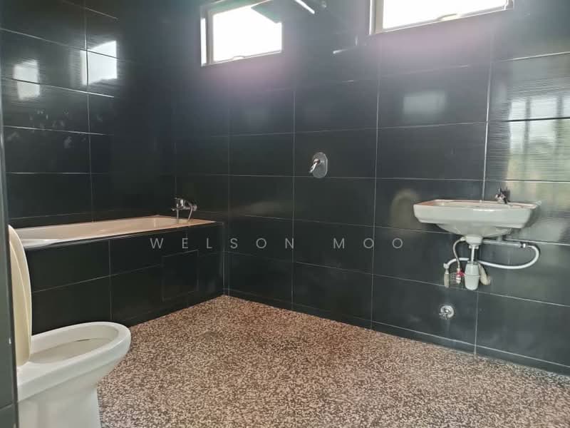 Bungalow House untuk Dijual di Kemensah Heights (Ulu Kelang) - Welson Moo - Bathroom - PropertyGuru.com.my