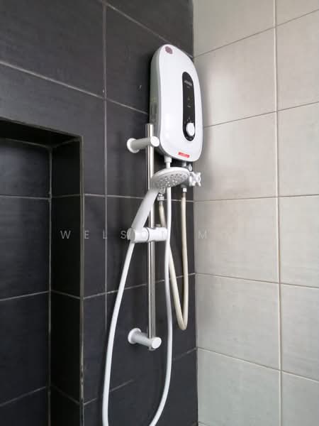 Service Residence for Sale at Saville @ Melawati - Welson Moo - Bathroom - PropertyGuru.com.my