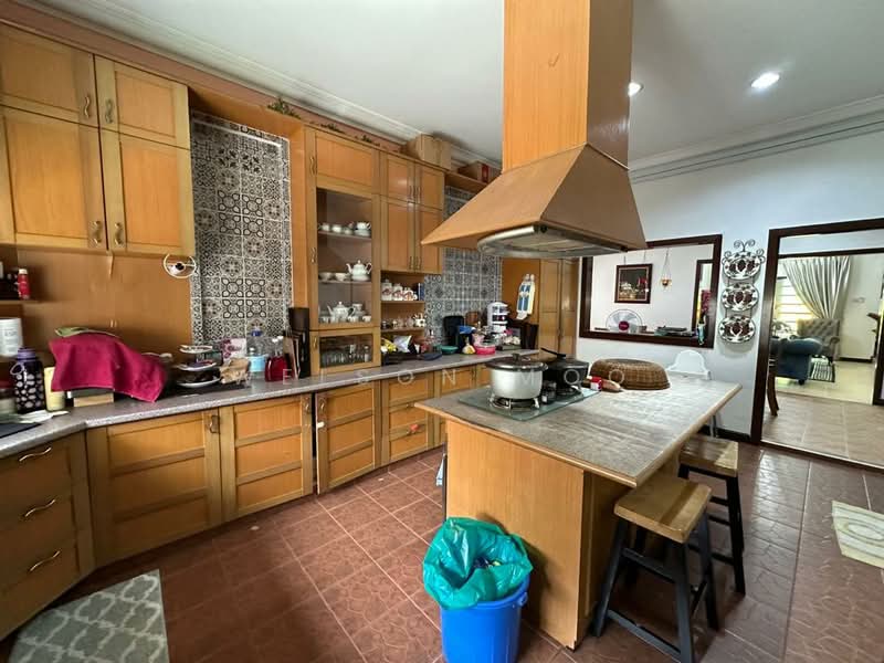 Semi-Detached House for Sale in Ukay Perdana (Ulu Kelang) - Welson Moo - Kitchen - PropertyGuru.com.my