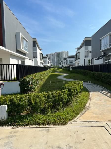 2-storey Terraced House for Sale in Bandar Gamuda Gardens (Rawang) - Jennifer Teo - Exterior - PropertyGuru.com.my