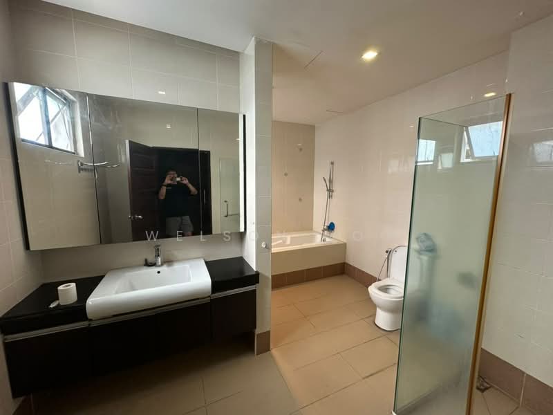 Bungalow House for Rent in Ukay Heights (Ampang) - Welson Moo - Bathroom - PropertyGuru.com.my