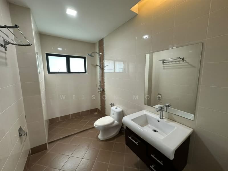 Bungalow House for Rent in Ukay Heights (Ampang) - Welson Moo - Bathroom - PropertyGuru.com.my