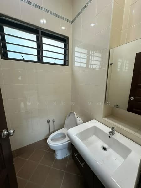 Bungalow House for Rent in Ukay Heights (Ampang) - Welson Moo - Bathroom - PropertyGuru.com.my