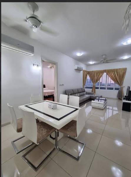 Kondominium untuk Dijual di Surian Residences - Kiam Fung Yap - Living Room - PropertyGuru.com.my
