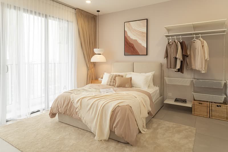 Service Residence for Sale at YOLO Signature Suites - Allysa Tan - Bedroom - PropertyGuru.com.my