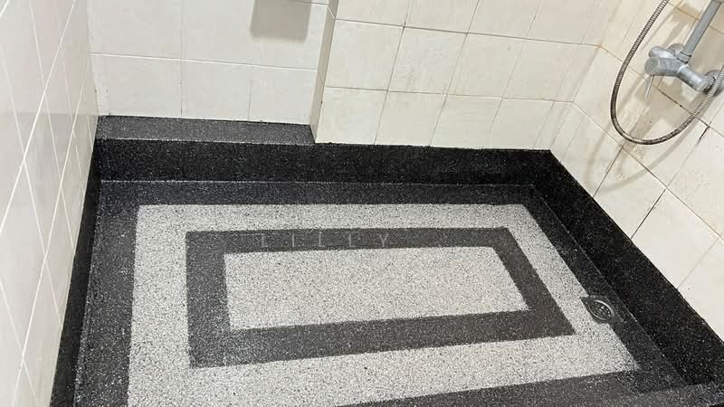 Condominium for Sale at Putra Place Condominium - Lilly . - Bathroom - PropertyGuru.com.my