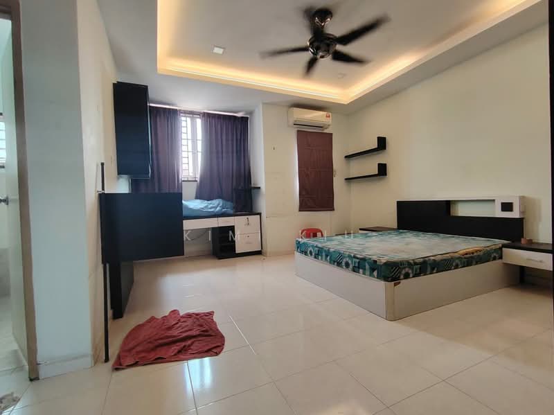 Rumah Teres 2-Tingkat untuk Dijual di Taman Setia Indah (Tebrau) - Kimi Kiu - Bedroom - PropertyGuru.com.my