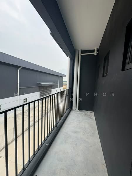 Kilang untuk Disewa di Taman Kapar Permai (Kapar) - Max Khor Phor xiong - Balcony - PropertyGuru.com.my