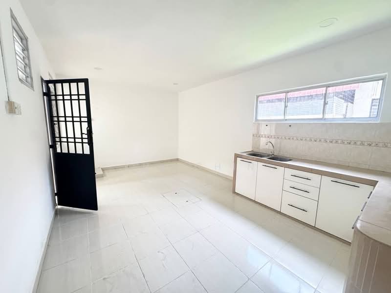 2-storey Terraced House for Sale in Taman Nusa Damai (Pasir Gudang) - Kuu Chin - Kitchen - PropertyGuru.com.my