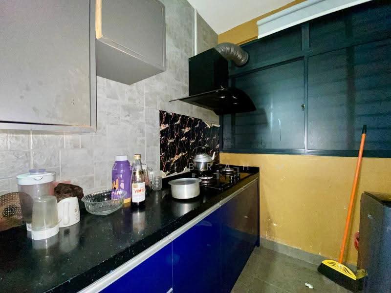 Kediaman Servis untuk Dijual di KL Traders Square - Azli Ibrahim - Kitchen - PropertyGuru.com.my