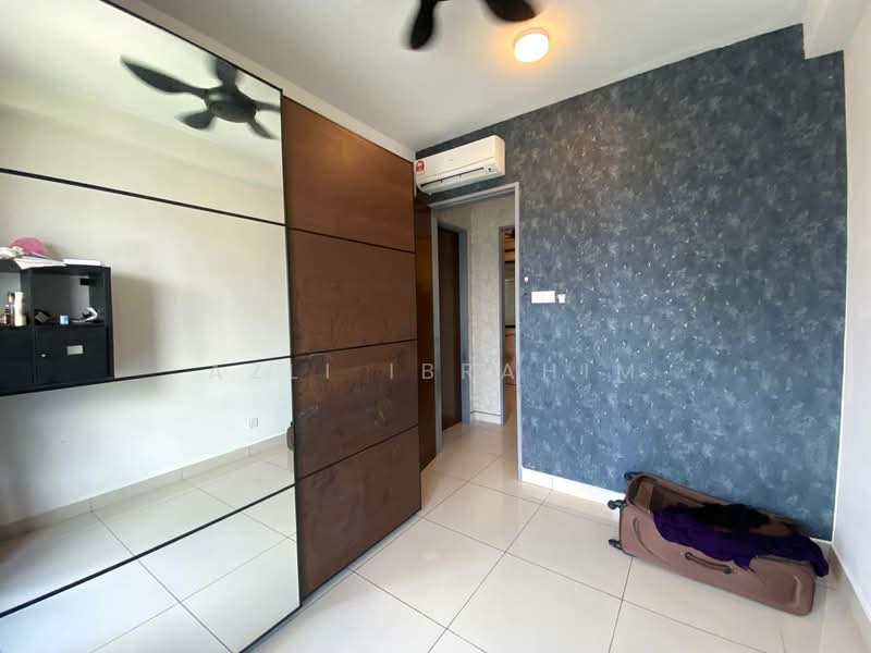 Kediaman Servis untuk Dijual di KL Traders Square - Azli Ibrahim - Bedroom - PropertyGuru.com.my