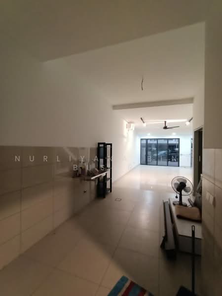 Terraced House for Rent in Elmina (Shah Alam) - Nurliyana Binti Busari - Kitchen - PropertyGuru.com.my