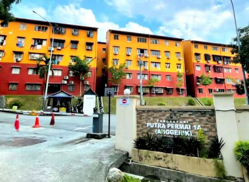 Apartment for Rent at Putra Permai Block A - SY Lee - Exterior - PropertyGuru.com.my