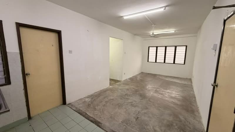 Apartment for Rent at Putra Permai Block A - SY Lee - Interior - PropertyGuru.com.my