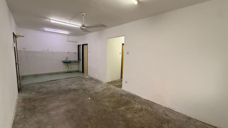 Apartment for Rent at Putra Permai Block A - SY Lee - Interior - PropertyGuru.com.my