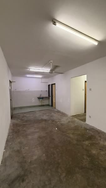 Apartment for Rent at Putra Permai Block A - SY Lee - Interior - PropertyGuru.com.my