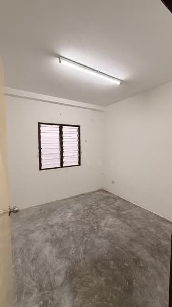 Apartment for Rent at Putra Permai Block A - SY Lee - Interior - PropertyGuru.com.my
