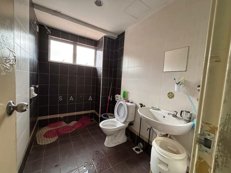 Rumah Teres 2.5-Tingkat untuk Dijual di Kayu Ara (Selangor) - Sa'a Nordin - Bathroom - PropertyGuru.com.my
