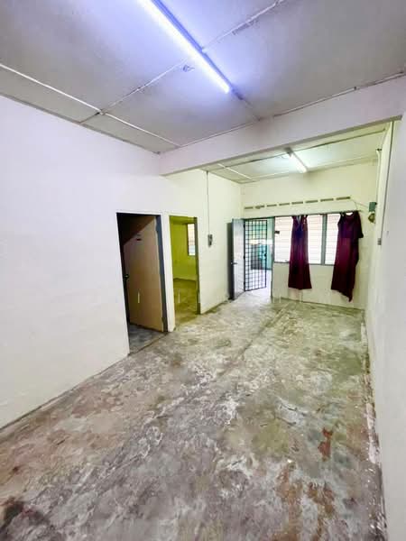 Terraced House for Sale in Taman Sri Intan (Kajang) - Azli Ibrahim - Interior - PropertyGuru.com.my