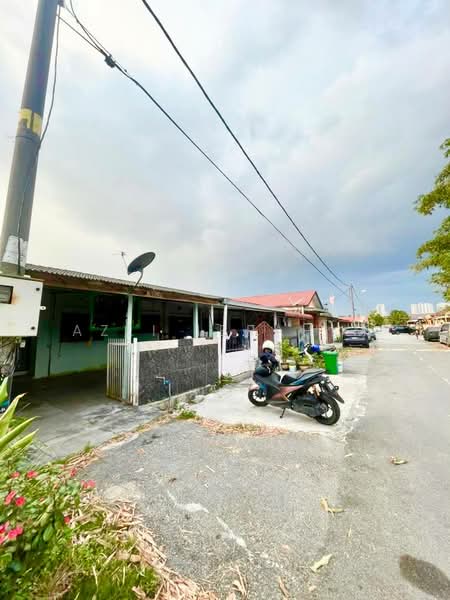 Terraced House for Sale in Taman Sri Intan (Kajang) - Azli Ibrahim - Exterior - PropertyGuru.com.my
