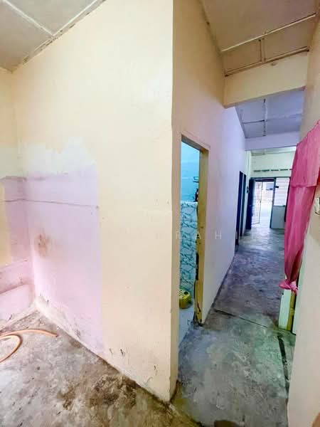 Terraced House for Sale in Taman Sri Intan (Kajang) - Azli Ibrahim - Corridor - PropertyGuru.com.my
