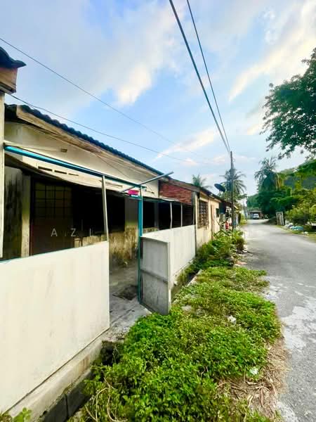 Terraced House for Sale in Taman Sri Intan (Kajang) - Azli Ibrahim - Exterior - PropertyGuru.com.my
