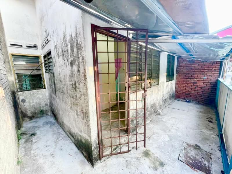 Terraced House for Sale in Taman Sri Intan (Kajang) - Azli Ibrahim - Exterior - PropertyGuru.com.my