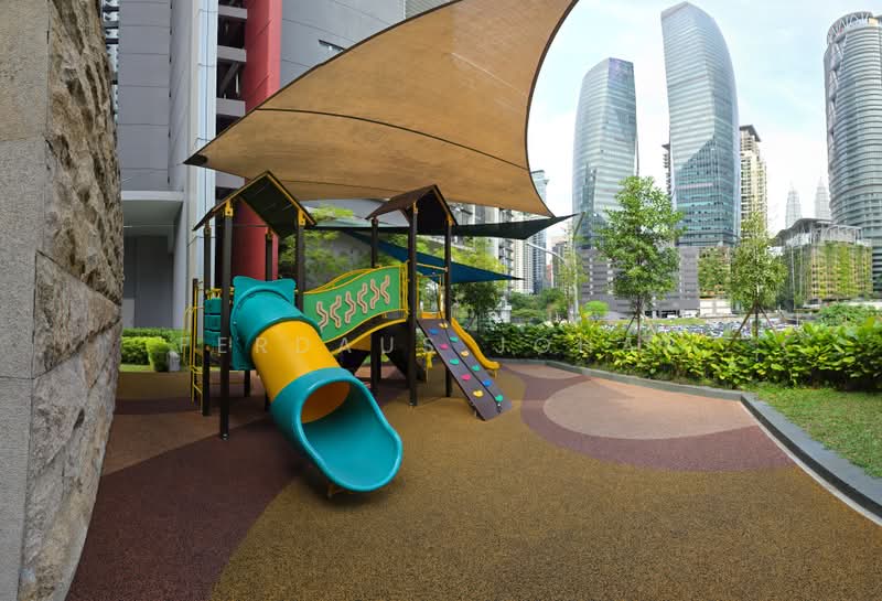 Kondominium untuk Disewa di Par 3 Condo & Condo Villa - Ferdaus Johar - Exterior - PropertyGuru.com.my
