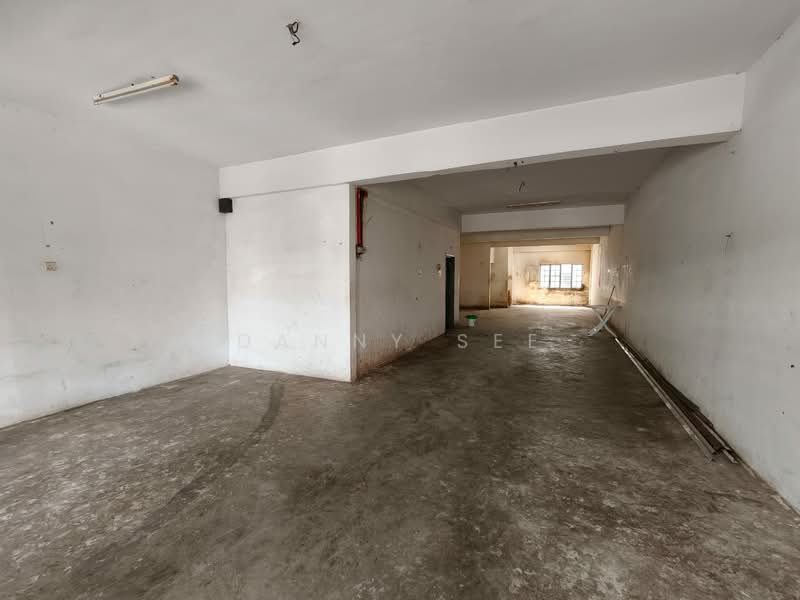 Shop / Office untuk Disewa di Bandar Indahpura (Kulai) - Danny See - Interior - PropertyGuru.com.my