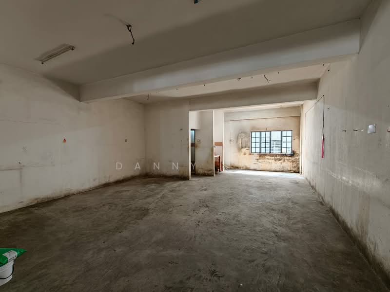 Shop / Office untuk Disewa di Bandar Indahpura (Kulai) - Danny See - Interior - PropertyGuru.com.my