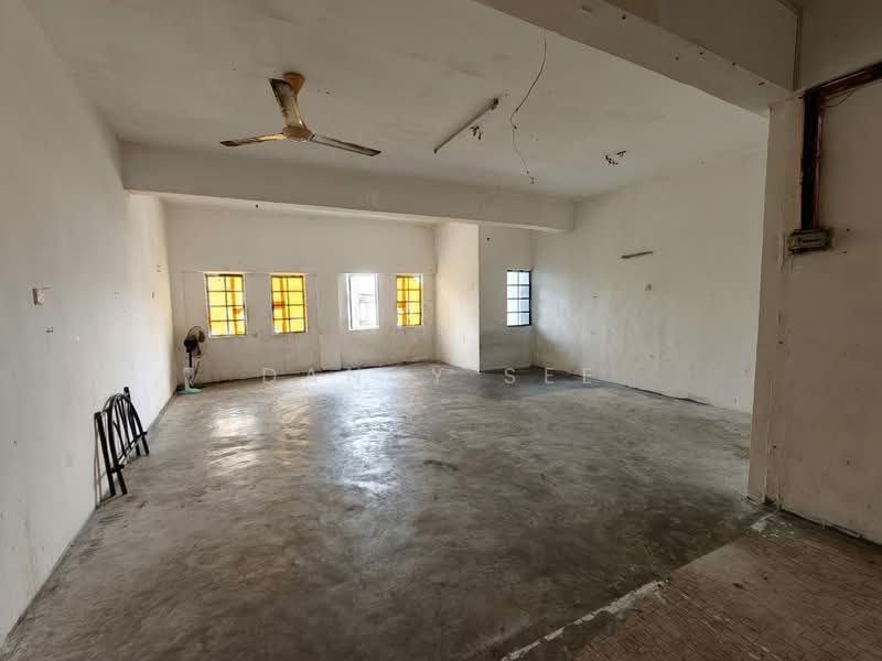Shop / Office untuk Disewa di Bandar Indahpura (Kulai) - Danny See - Interior - PropertyGuru.com.my