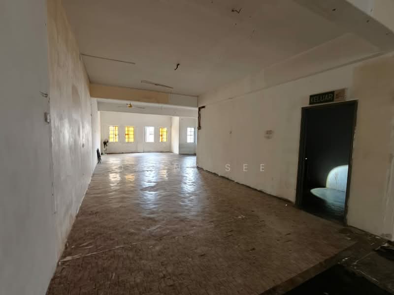 Shop / Office untuk Disewa di Bandar Indahpura (Kulai) - Danny See - Interior - PropertyGuru.com.my