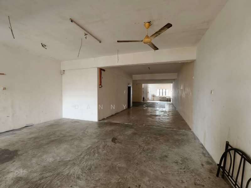 Shop / Office untuk Disewa di Bandar Indahpura (Kulai) - Danny See - Interior - PropertyGuru.com.my