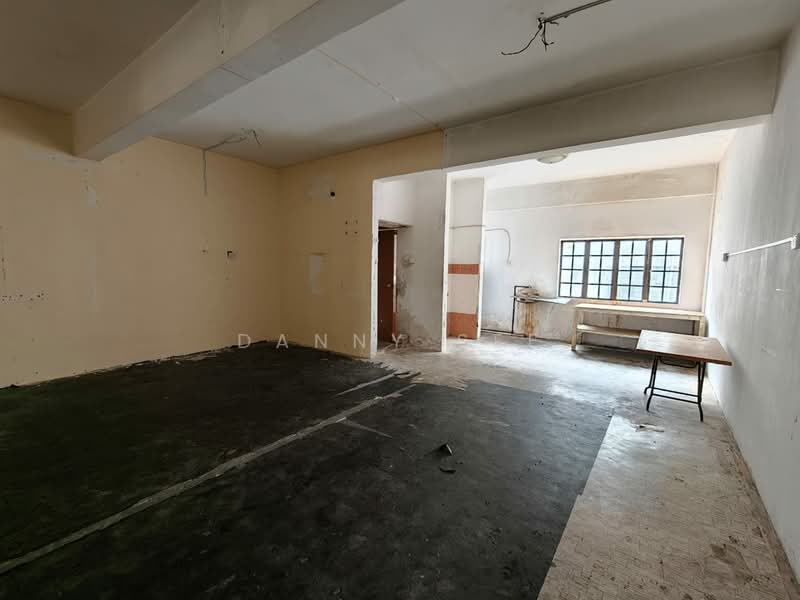 Shop / Office untuk Disewa di Bandar Indahpura (Kulai) - Danny See - Interior - PropertyGuru.com.my