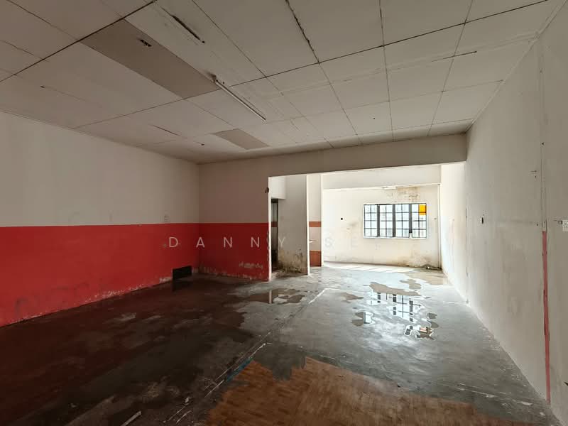 Shop / Office untuk Disewa di Bandar Indahpura (Kulai) - Danny See - Interior - PropertyGuru.com.my