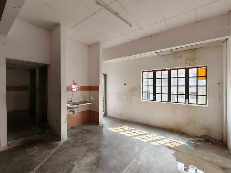 Shop / Office untuk Disewa di Bandar Indahpura (Kulai) - Danny See - Kitchen - PropertyGuru.com.my