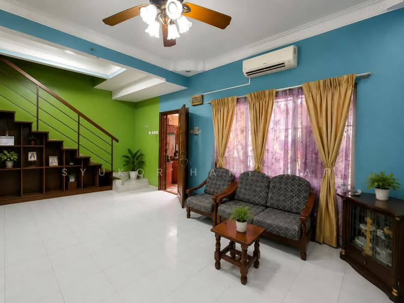 Rumah Teres 2-Tingkat untuk Dijual di Rawang (Selangor) - Syukor Hartanah - Living Room - PropertyGuru.com.my