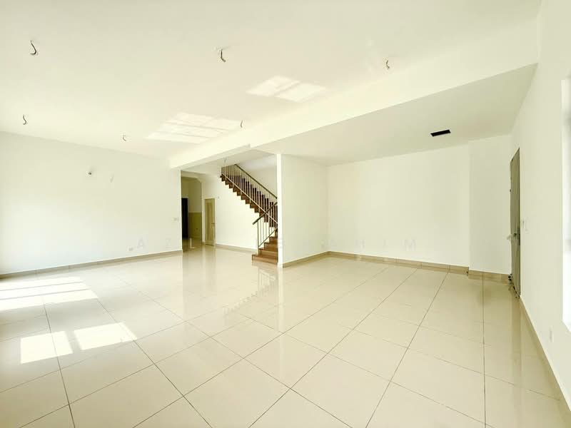 Rumah Teres 2-Tingkat untuk Dijual di Bandar Puteri Bangi (Bangi) - Azli Ibrahim - Living Room - PropertyGuru.com.my