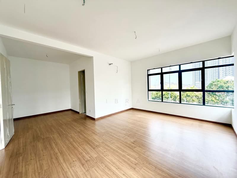 Rumah Teres 2-Tingkat untuk Dijual di Bandar Puteri Bangi (Bangi) - Azli Ibrahim - Living Room - PropertyGuru.com.my