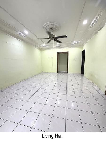 2-storey Terraced House for Sale in Taman Munsyi Ibrahim (Johor Bahru) - Bill Ong - Living Room - PropertyGuru.com.my