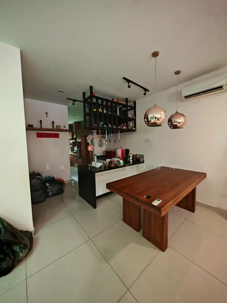 Rumah Teres 2-Tingkat untuk Dijual di Bandar Putra Permai (Seri Kembangan) - Katty Soon - Dining Room - PropertyGuru.com.my